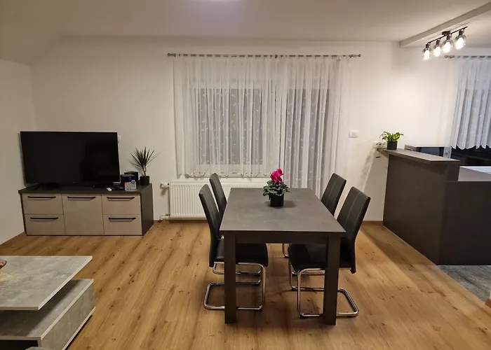 Lastovka * Ljubljana